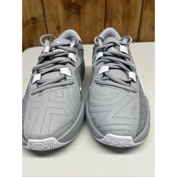 Nike Men’s Zoom Freak 5 TB Wolf Grey Unisex Men’s Size 6.5/ Women’s 8/DZ2946-002 - Picture 2 of 6
